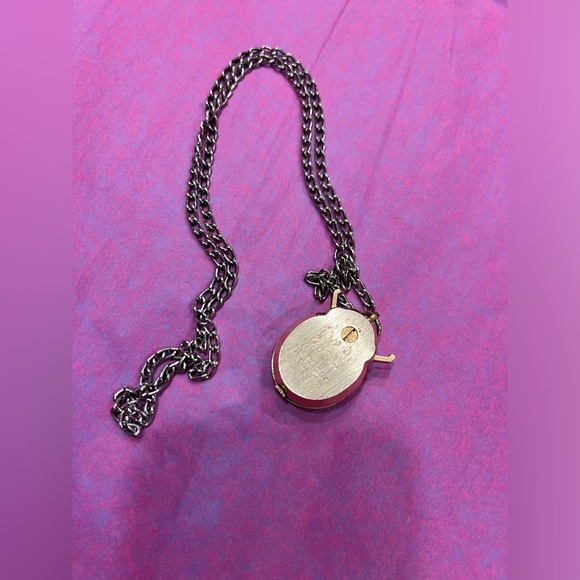 Jufrex 17 Jewels Swiss Made Mechanical Ladybug Watch - Picture 4 of 5